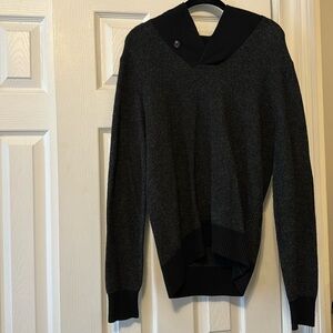 Men’s J.Crew sweater with collar detailing